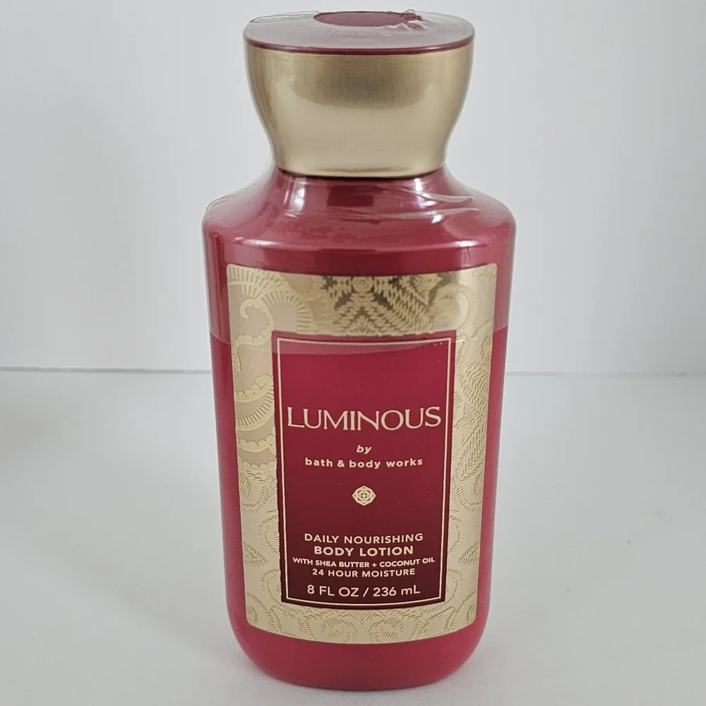 Bath & Body Works Luminous Lotion Cream Scrub Wash Gift Set NEW